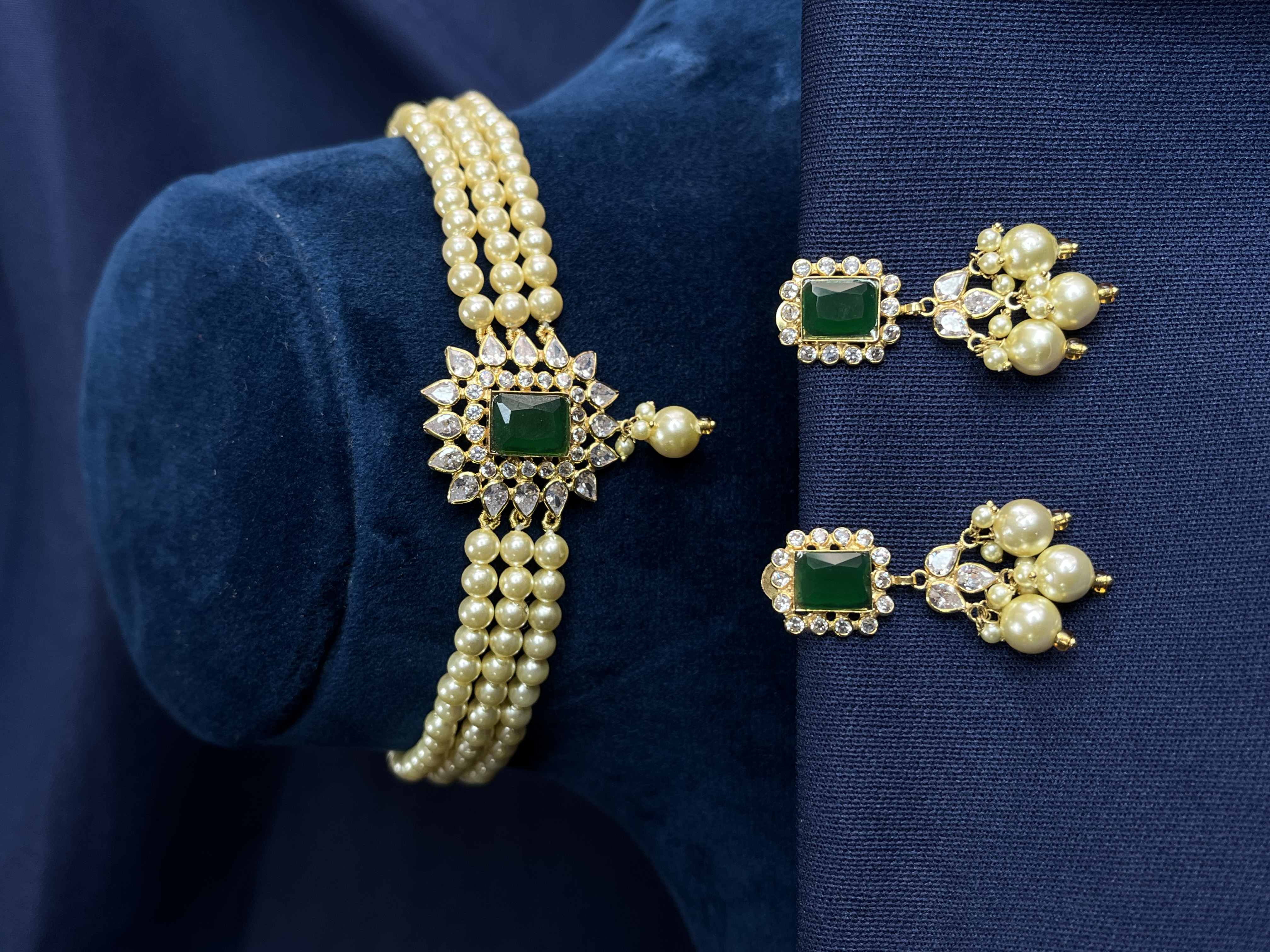 Pearl & Emerald Choker Earrings set