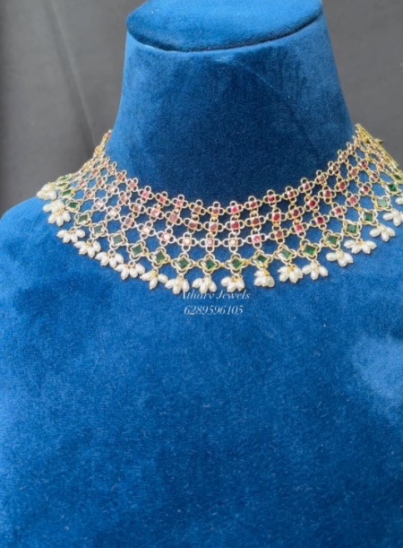 Khaali choker