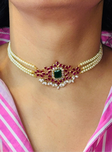 Pink green stones Pearl choker
