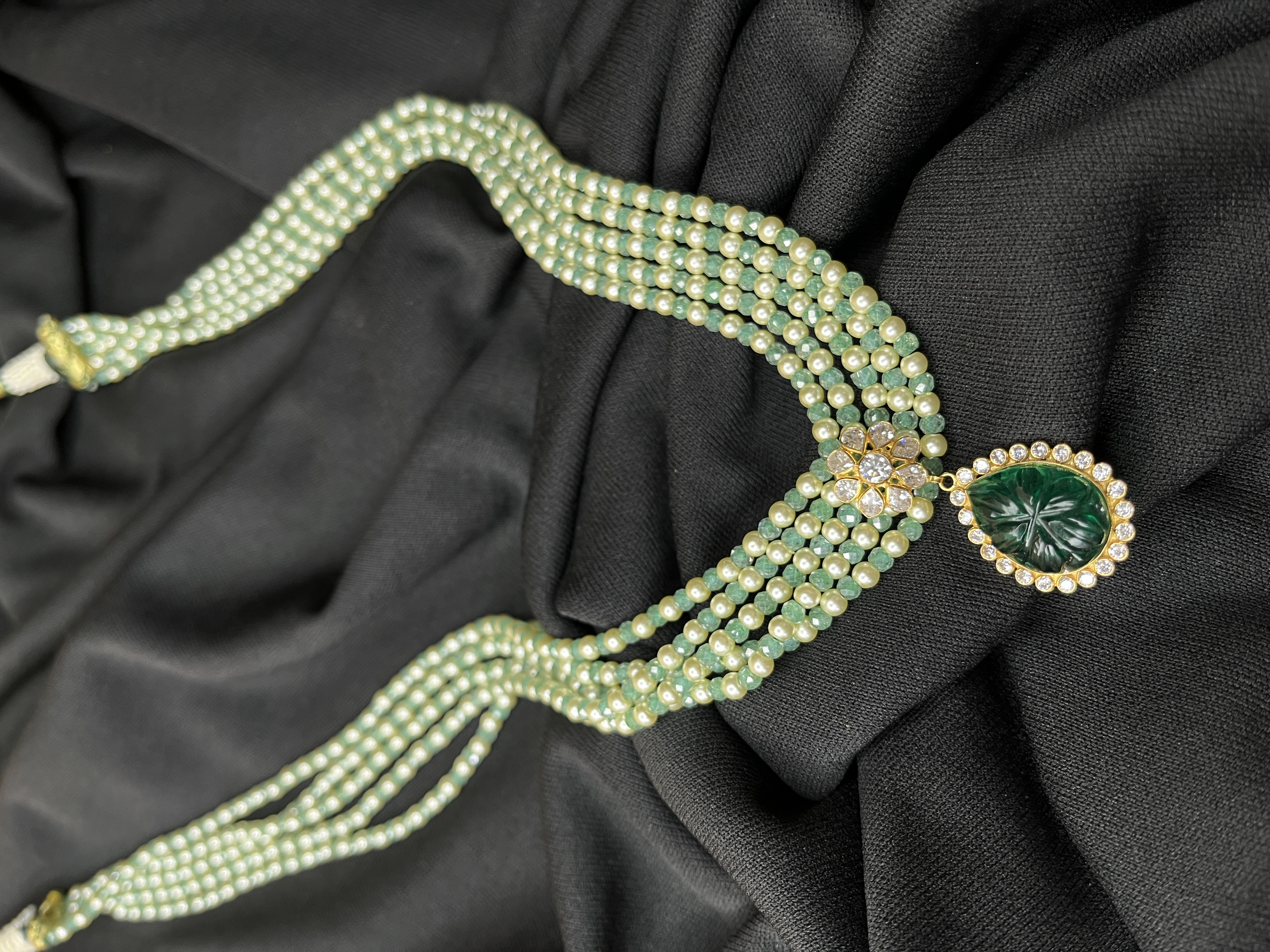 Emarald Stone Locket green white beads mala Necklace