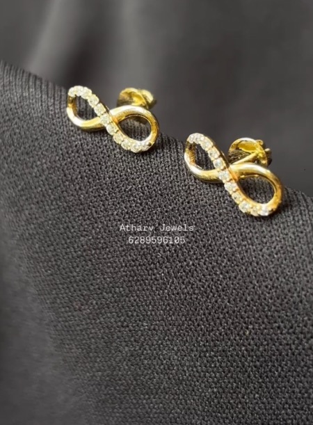 Infinity stud