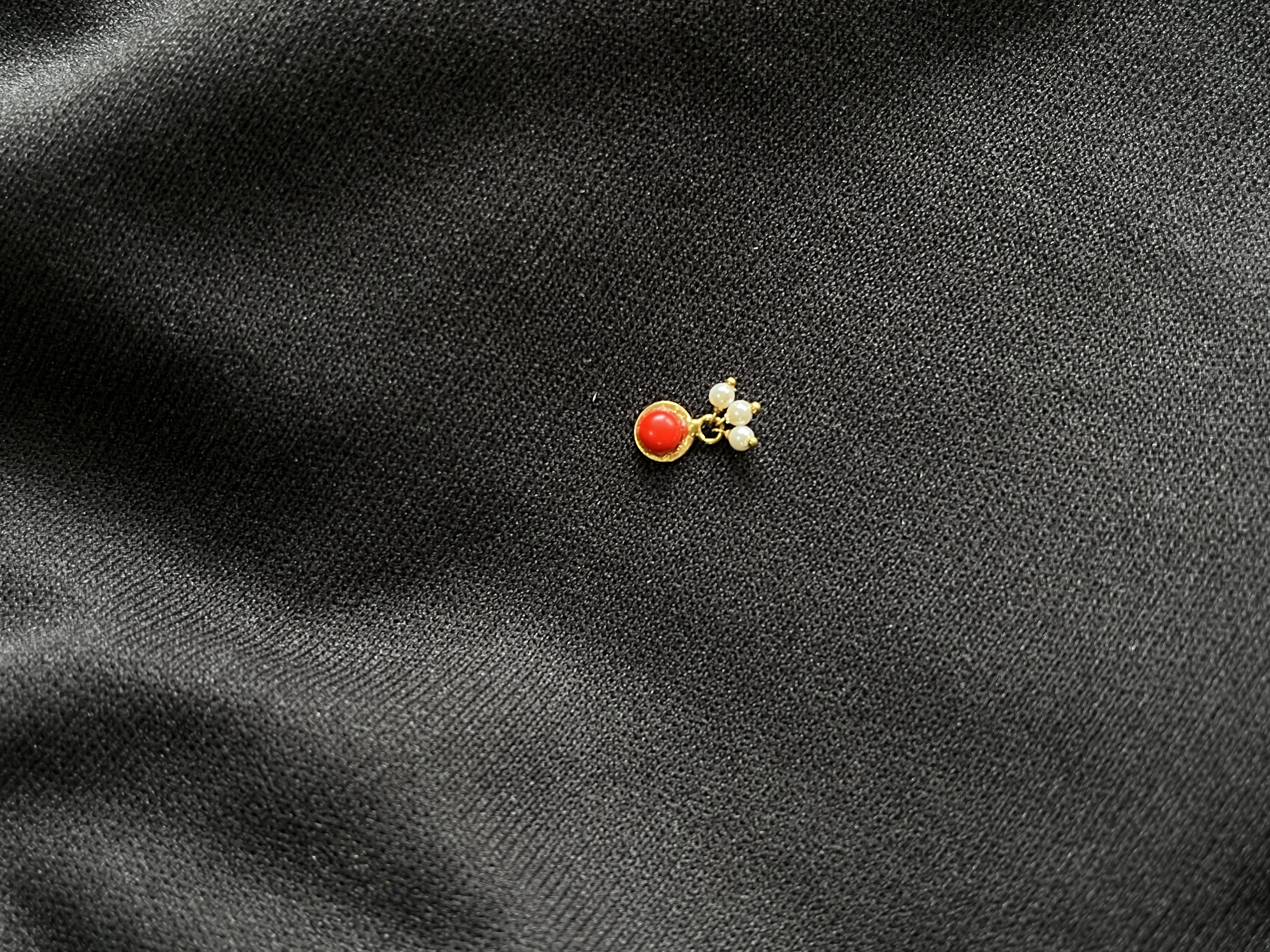 Coral & pearl Bindi
