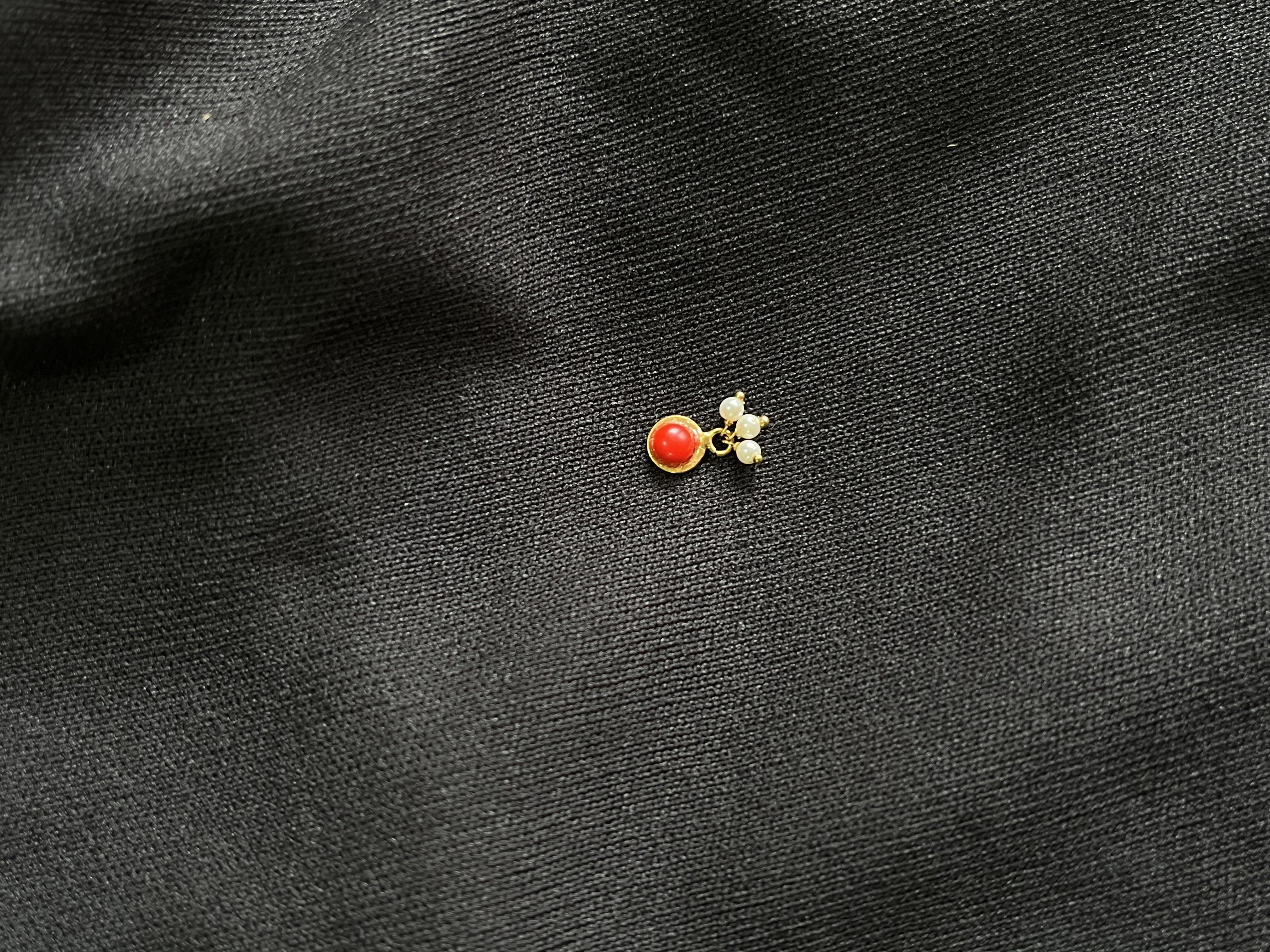 Coral Bindi