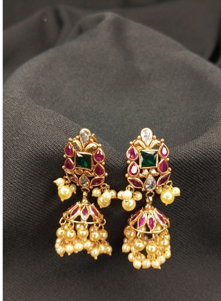 Pink and green earring with cream pearl