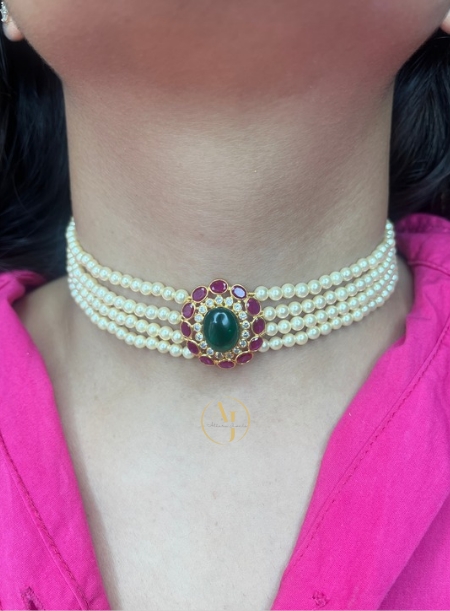 Big Emarald Studed Pink stones Pearl Choker